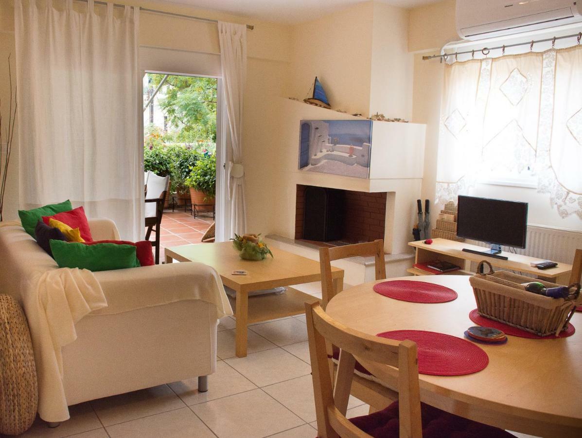Cozy Maisonette Kamena Vourla Buitenkant foto